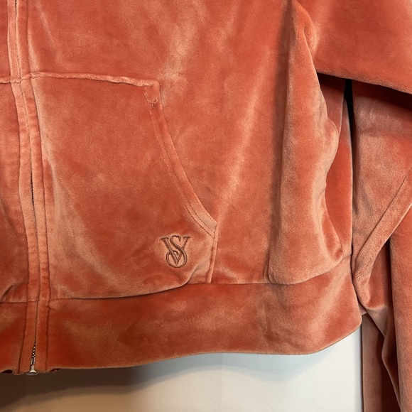 Victoria's secret blush zip up hoodie Med velvet like crop style - Picture 3 of 7